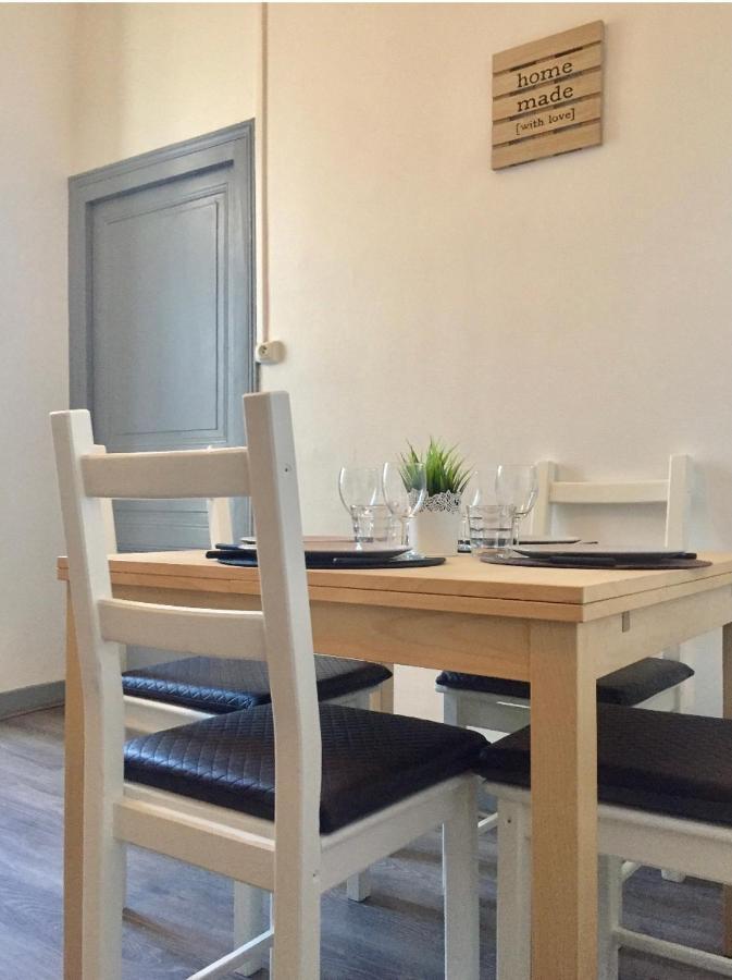 Montluçon Charmant T2 Proche Vieille Ville מראה חיצוני תמונה